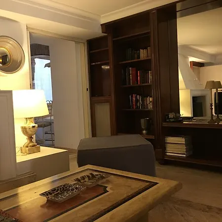 Della Genga Apartamento